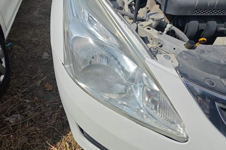 Used Nissan Tiida 2011 1.6L CVT Smart Version
