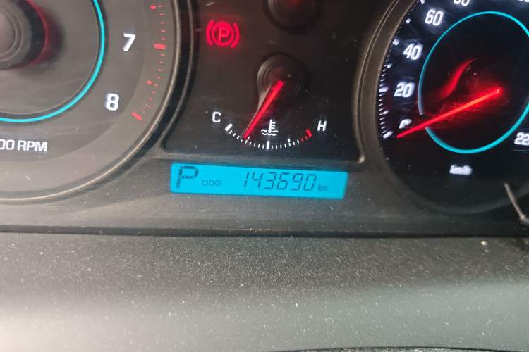 Used Chevrolet Captiva 2011 2.4 AT 7-Seater Luxury Navigation Edition
