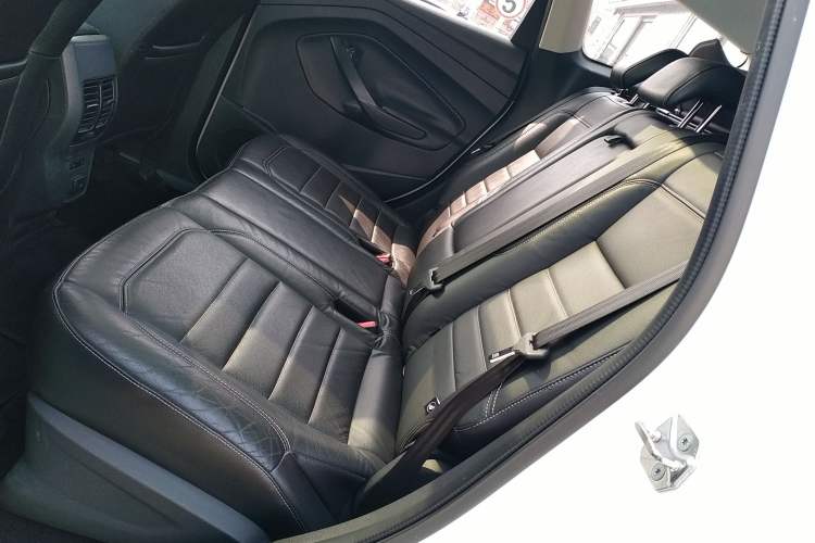 Used Ford Kuga 2017 EcoBoost 180 Two-Wheel-Drive Tiger Leap Model
