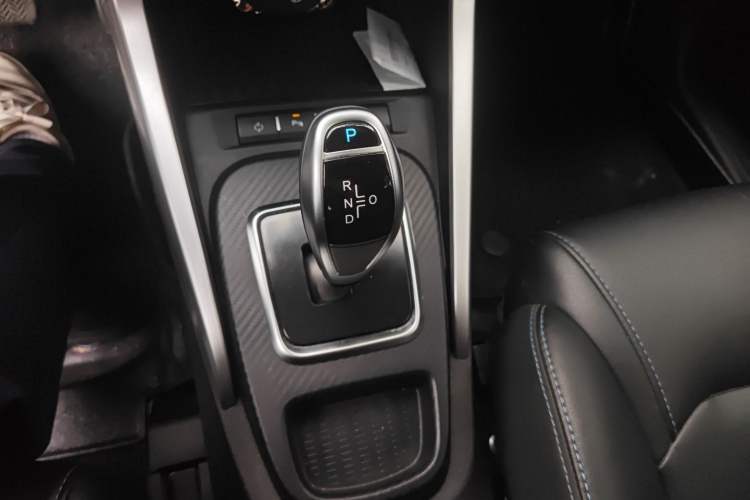 Used BYD Yuan New Energy 2018 EV360 Smart Connect Cool Edition Gear Lever