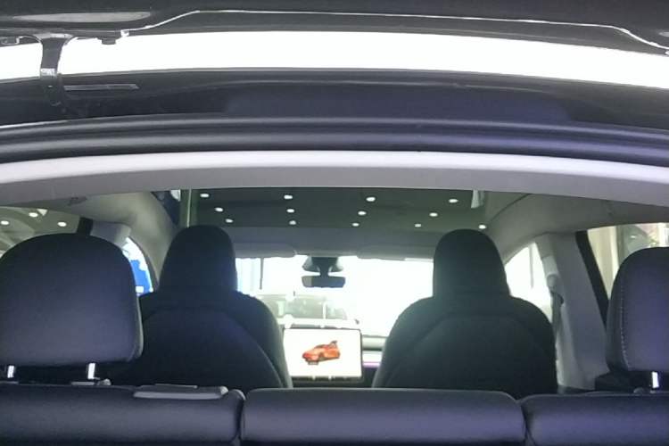 Used Tesla Model Y 2024 Rear-Wheel-Drive Version