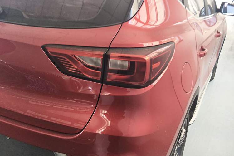 Used MG ZS 2017 1.5L Automatic Luxury Internet Edition