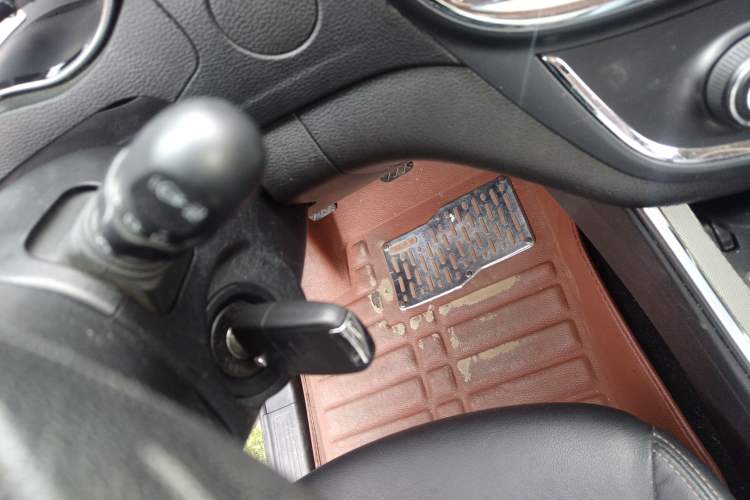 Used Baojun 560 2015 1.8L Manual Elite Edition