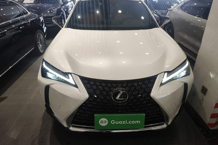 Used Lexus UX 2022 260h Explore-Edition Front
