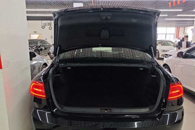 Used Volkswagen Magotan 2019 330TSI DSG Luxury Version China VI Standard Trunk