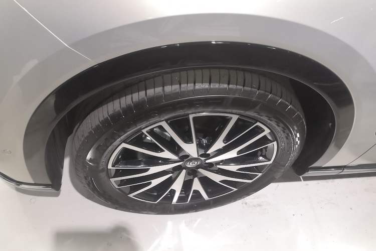 Used CHANGAN NEVO Q07 2025 215 Flagship Edition
