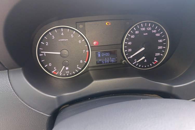 Used JAC Refine M3 2019 IKEA Edition 1.8L Luxury Smart Model Odometer Close Up