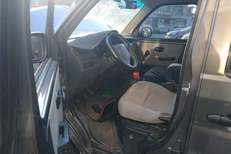Used Jinbei Hiace X30 2020 1.5L Super-Comfortable Version China VI Standard SWC15M
