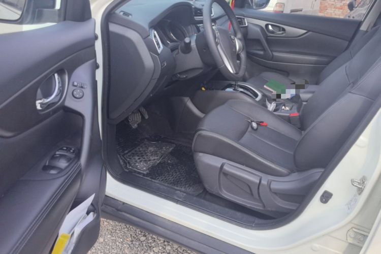 Used Nissan X-Trail 2014 2.0L CVT Comfort Edition 2WD Driver Seat