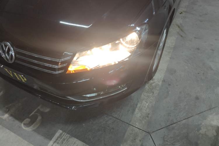 Used Volkswagen Passat 2015 1.8TSI DSG Prestige Edition Left Front Headlight