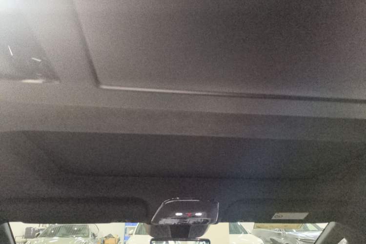 Used Zeekr 009 2024 7-Seater Aisle Version 108 kWh