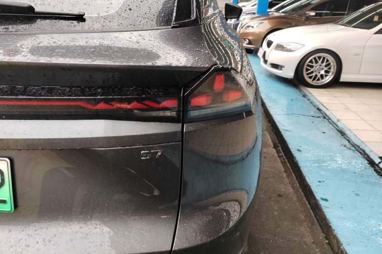 Used Deepal S07 2023 200Max Range-Extended Version Right Rear Taillight