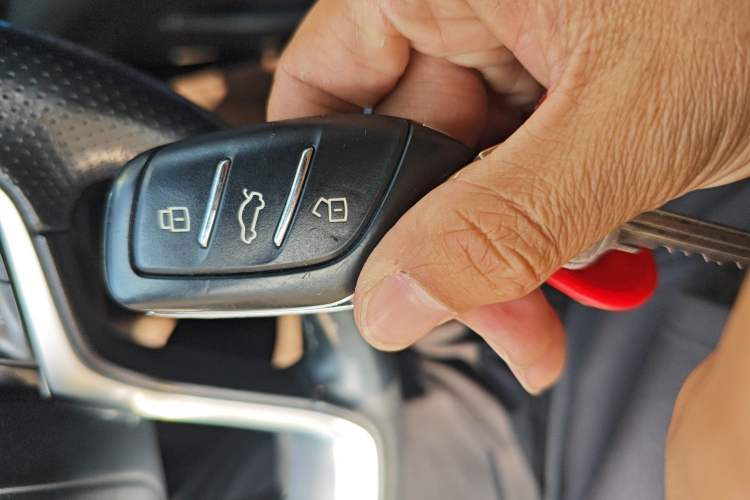 Used Roewe RX5 MAX 2019 400TGI Automatic Smart Cabin Luxury Edition