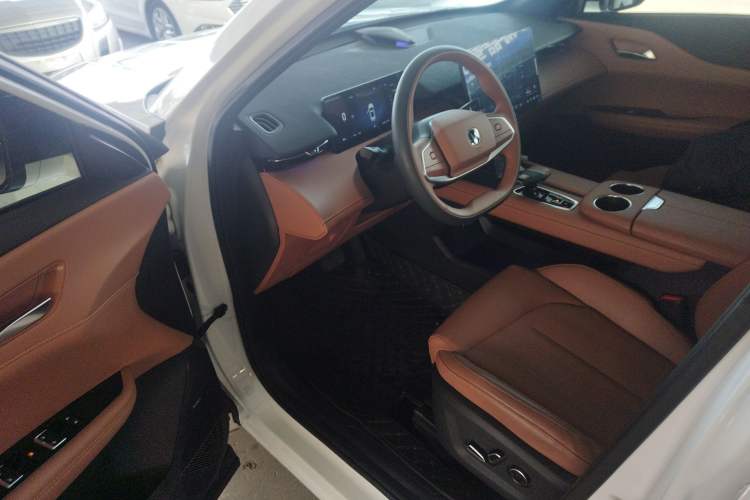 Used CHANGAN UNI-Z 2025 1.5T Premium Edition Driver Seat