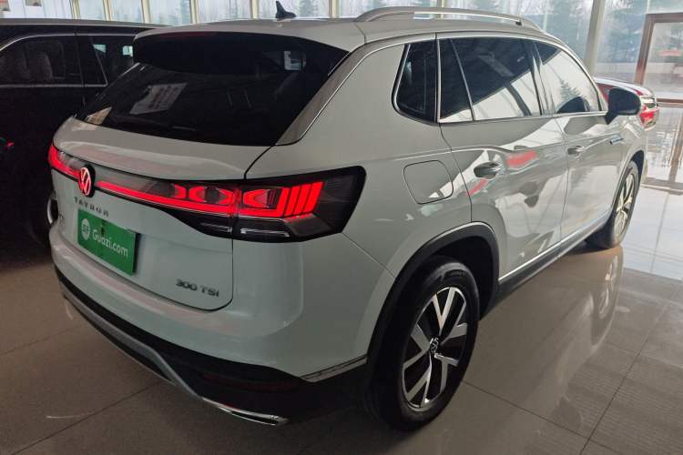 Used Volkswagen Tayron 2023 300TSI Two-Wheel-Drive Luxury Plus Advanced Edition
