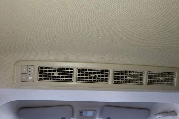 Used Wuling Rongguang S 2021 1.2L Base Model 5-Seater LSI Headliner