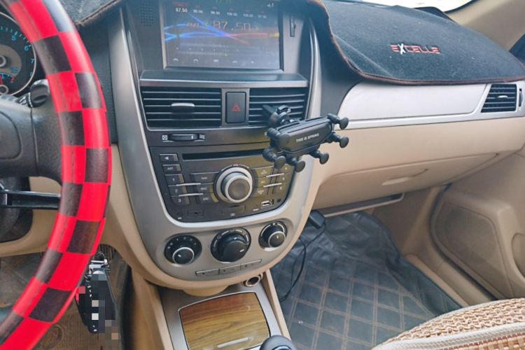 Used Buick Excelle 2013 1.5L Manual Classic Model Audio And AC Panel