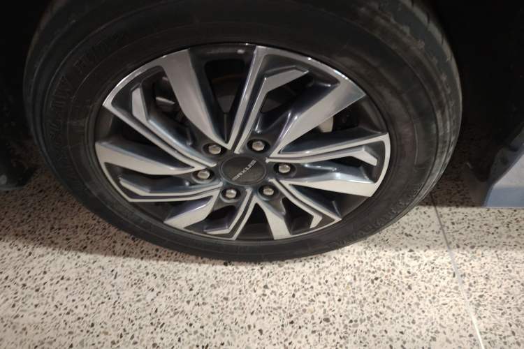 Used SAIC MAXUS G20 2021 Facelifted PLUS 2.0T Diesel Automatic Luxury Edition