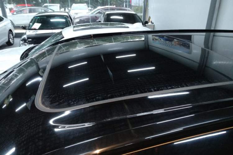 Used Lynk & Co 08 EM-P 2025 220 km All-Wheel-Drive Performance Halo