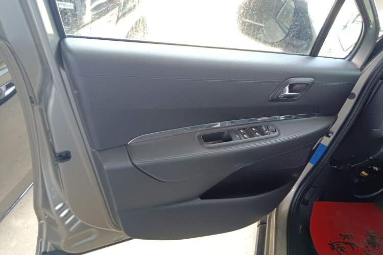 Used Peugeot 3008 2015 1.6THP Automatic Classic Edition