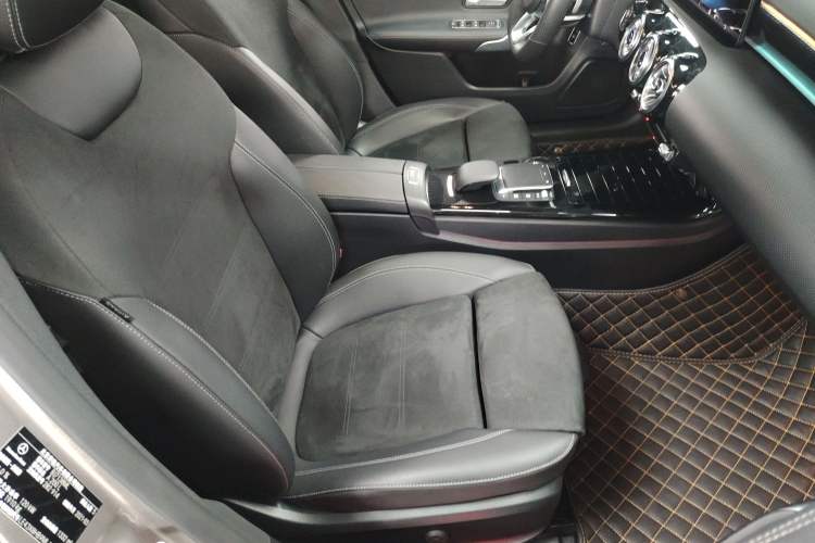 Used Mercedes-Benz A-Class 2021 A 200 L Sport Sedan Fashion Model
