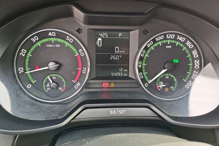 Used Skoda Octavia 2019 1.5L Automatic SmartDrive Comfort Edition China V Standard Instrument Cluster