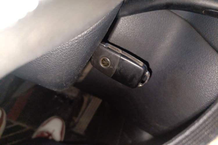 Used Volkswagen Tiguan 2016 280TSI Automatic Two-Wheel Drive Silk Road Comfort Edition Vehicle Key