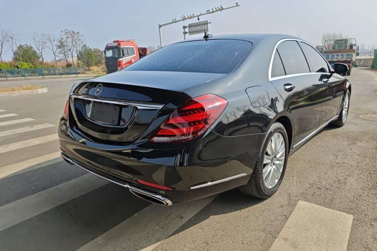 Used Mercedes-Benz S-Class 2019 S 320 L
