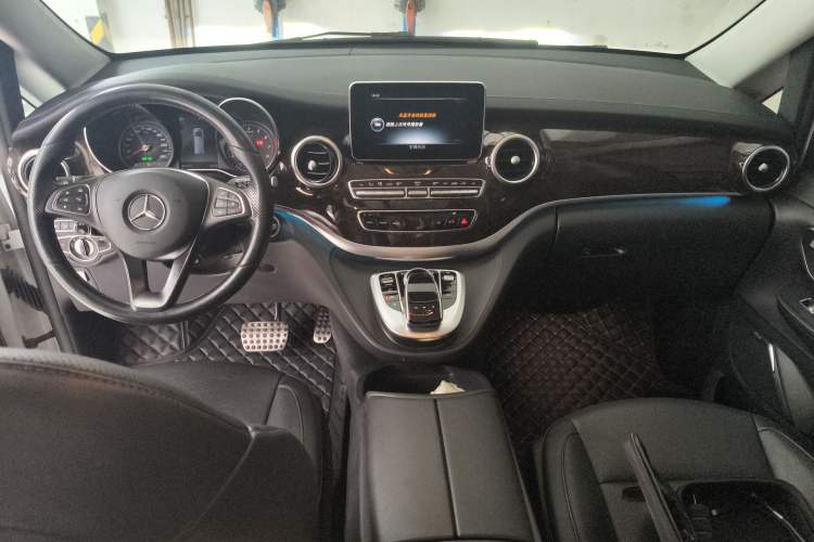 Used Mercedes-Benz V-Class 2017 V 260 L Prestige Extended Edition