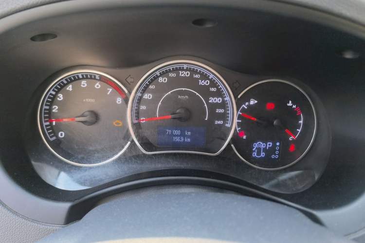 Used Renault Koleos 2014 Revised Version 2.0L Two-Wheel Drive Standard Edition Instrument Cluster