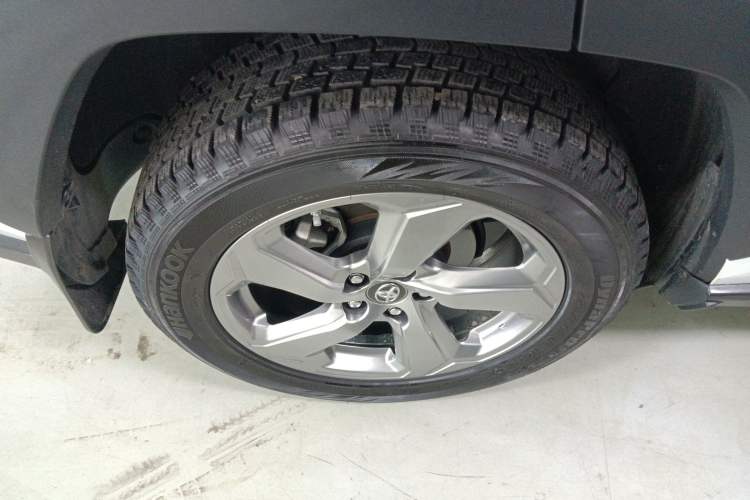 Used Toyota RAV4 2021 2.0L CVT Two-Wheel Drive Fashion Edition
