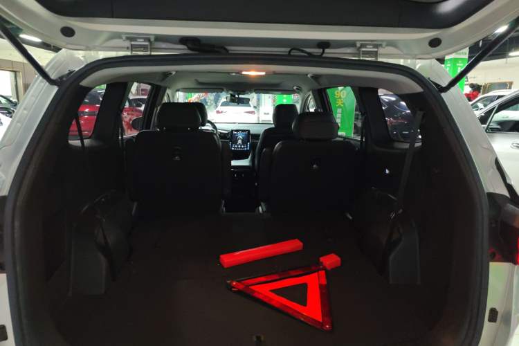 Used Hyundai Custo 2021 380TGDi Deluxe Edition DLX