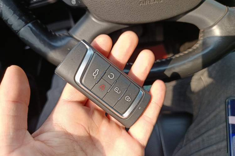 Used GAC Trumpchi GS8 2017 320T Four-Wheel Drive Luxury Smart Connectivity Version (7 Seats)