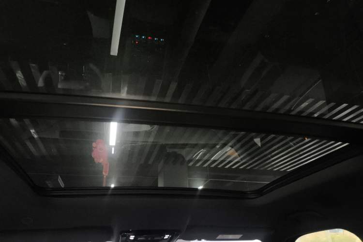 Used Formula Leopard 5 2023 Navigator Edition
