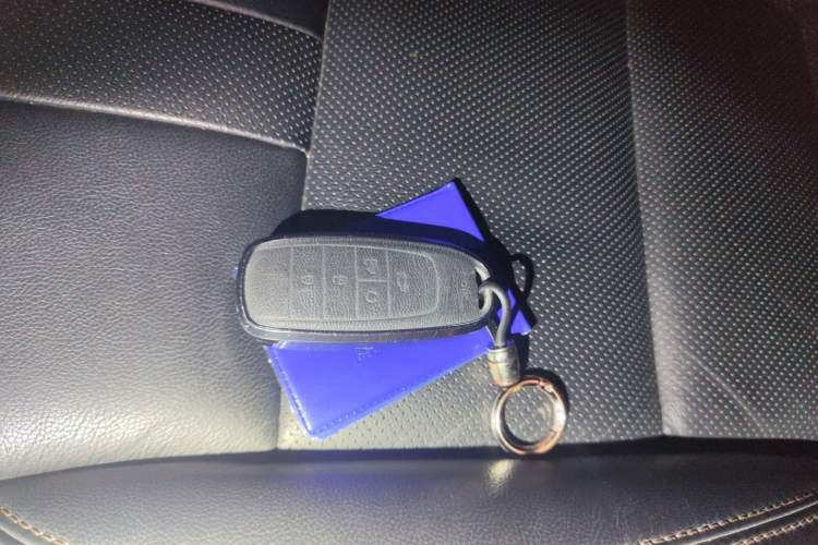 Used GAC Trumpchi GS7 2017 280T Two-Wheel Drive Luxury Model
