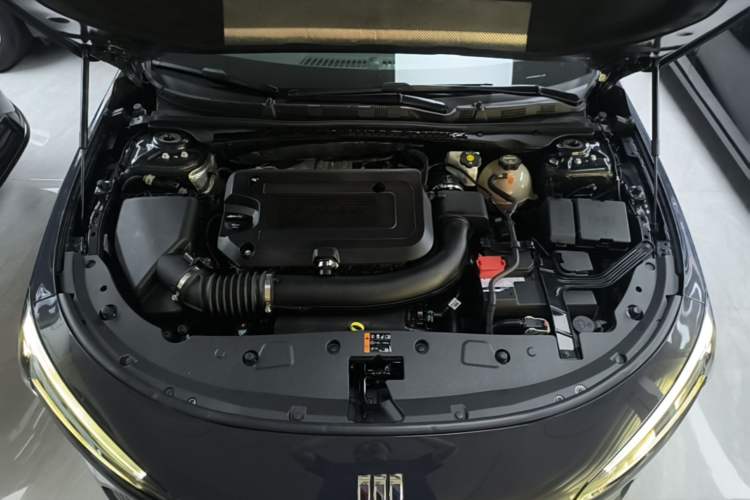 Used Buick LaCrosse 2024 28T Luxury Edition