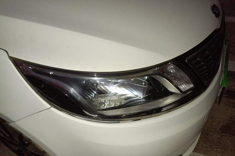 Used Kia K2 2012 Hatchback 1.6L AT Premium Commemorative Edition
