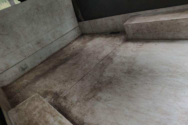 Used Iveco Daily 2014 2.5T-A35 NJ6484ACM47Z4 Left Rear Seat