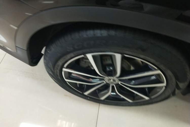 Used Mercedes-Benz GLC 2020 Facelift GLC 300 L 4MATIC Dynamic Edition Right Rear Wheel Hub