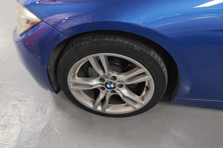 Used BMW 3 Series 2019 320Li M Sport Package Left Front Wheel Hub