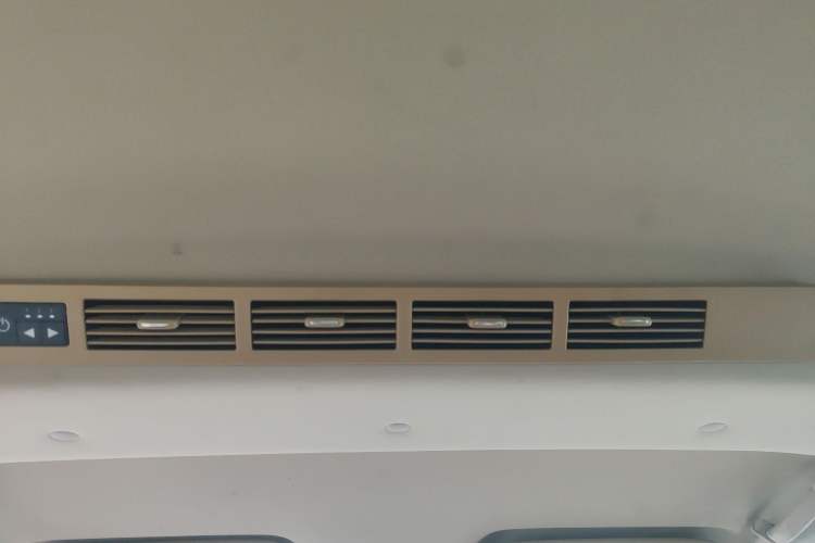 Used Lifan Auto Letu 2015 1.5L S Luxury Model
