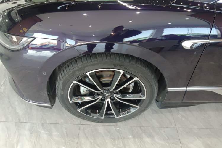 Used VOYAH PASSION 2024 PHEV Four-Wheel Drive Ultra-Long Range Flagship Model