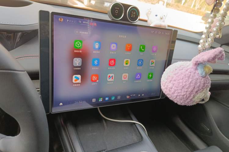 Used Xiaomi Auto SU7 2024 Four-Wheel Drive Ultra-Long Range Advanced Intelligent Driving Max Edition Audio And AC Panel
