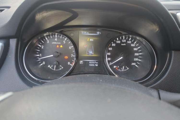 Used Nissan Qashqai 2017 2.0L CVT Smart Enjoyment Version China V Standard Odometer Close Up