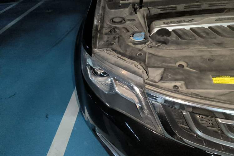 Used Geely Auto Emgrand X7 Sport 2016 1.8TD Automatic Smart Model Right Front Headlight