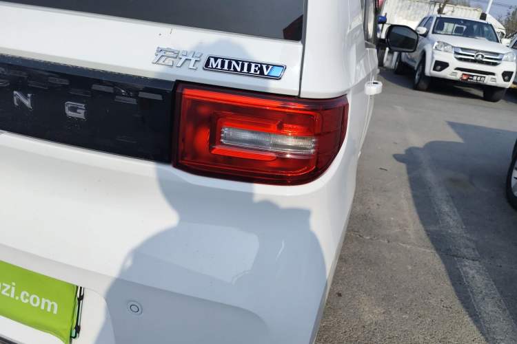 Used Wuling Hongguang MINIEV 2022 Easy Version Lithium Iron Phosphate Right Rear Taillight