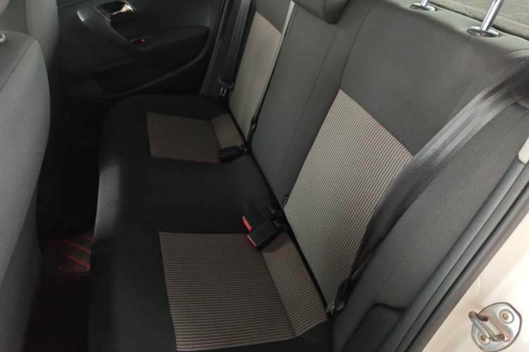 Used Volkswagen Polo 2016 1.4L Manual Fashion Model Left Rear Seat