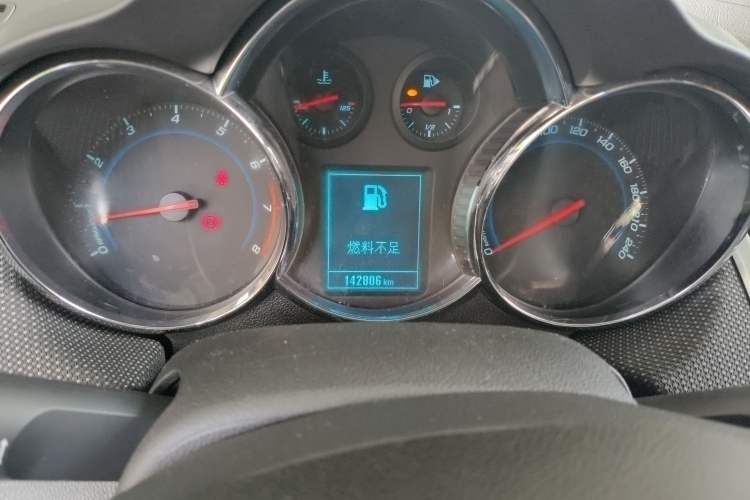 Used Chevrolet Cruze 2013 Hatchback 1.6T Automatic Flagship Model Instrument Cluster