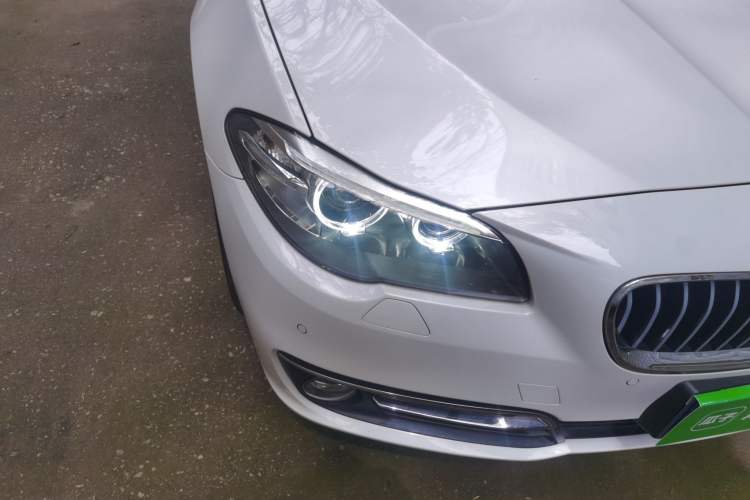 Used BMW 5 Series 2017 525Li Leading Model Right Front Headlight