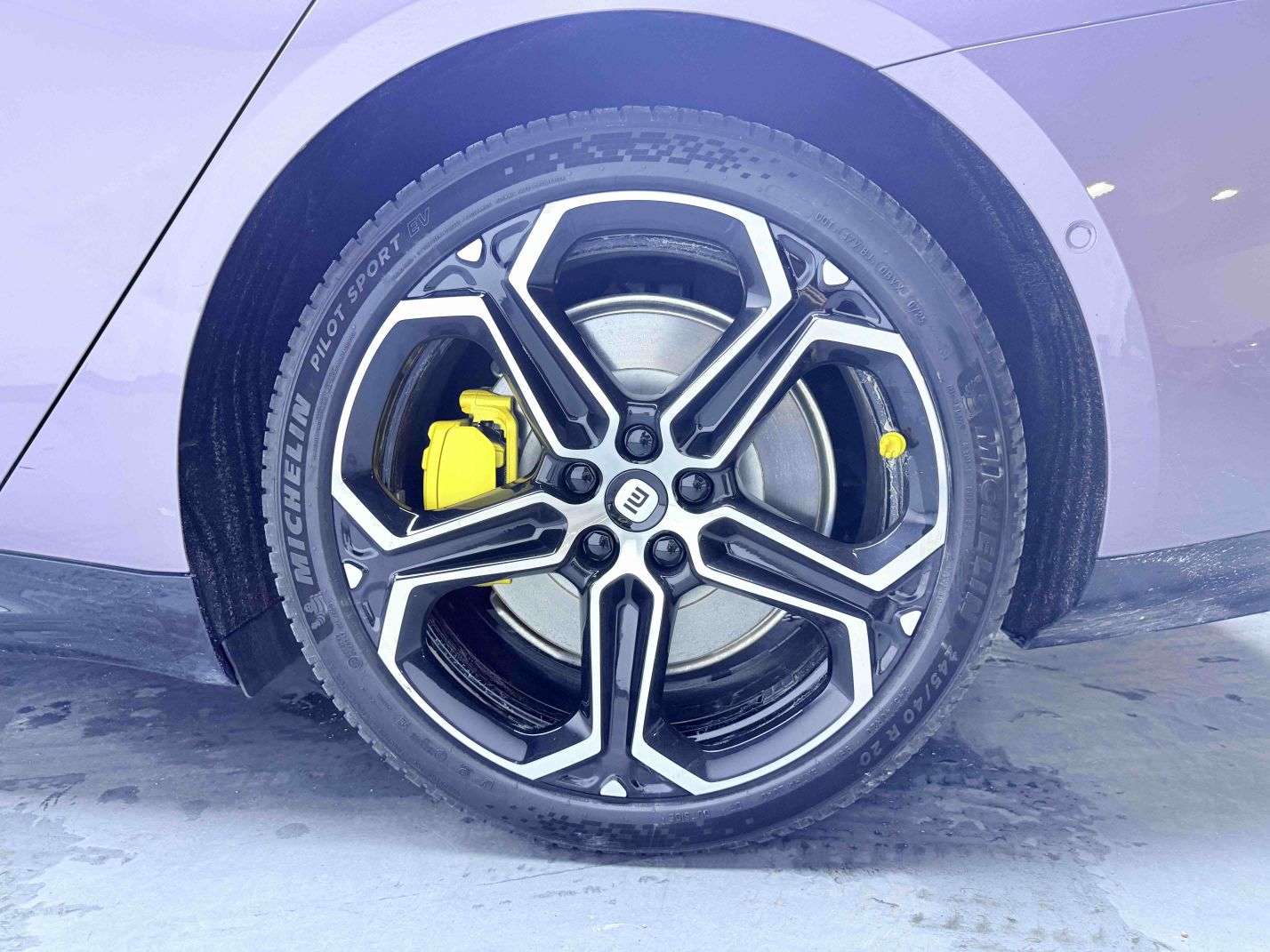 Xiaomi Auto SU7 2024 Rear-Drive Ultra-Long Range Advanced Pro-Level Intelligent Driving Version — снимка 10